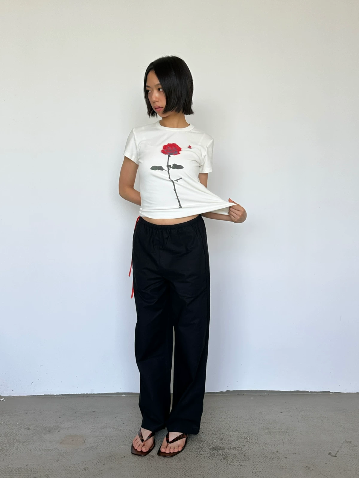 One rose tee