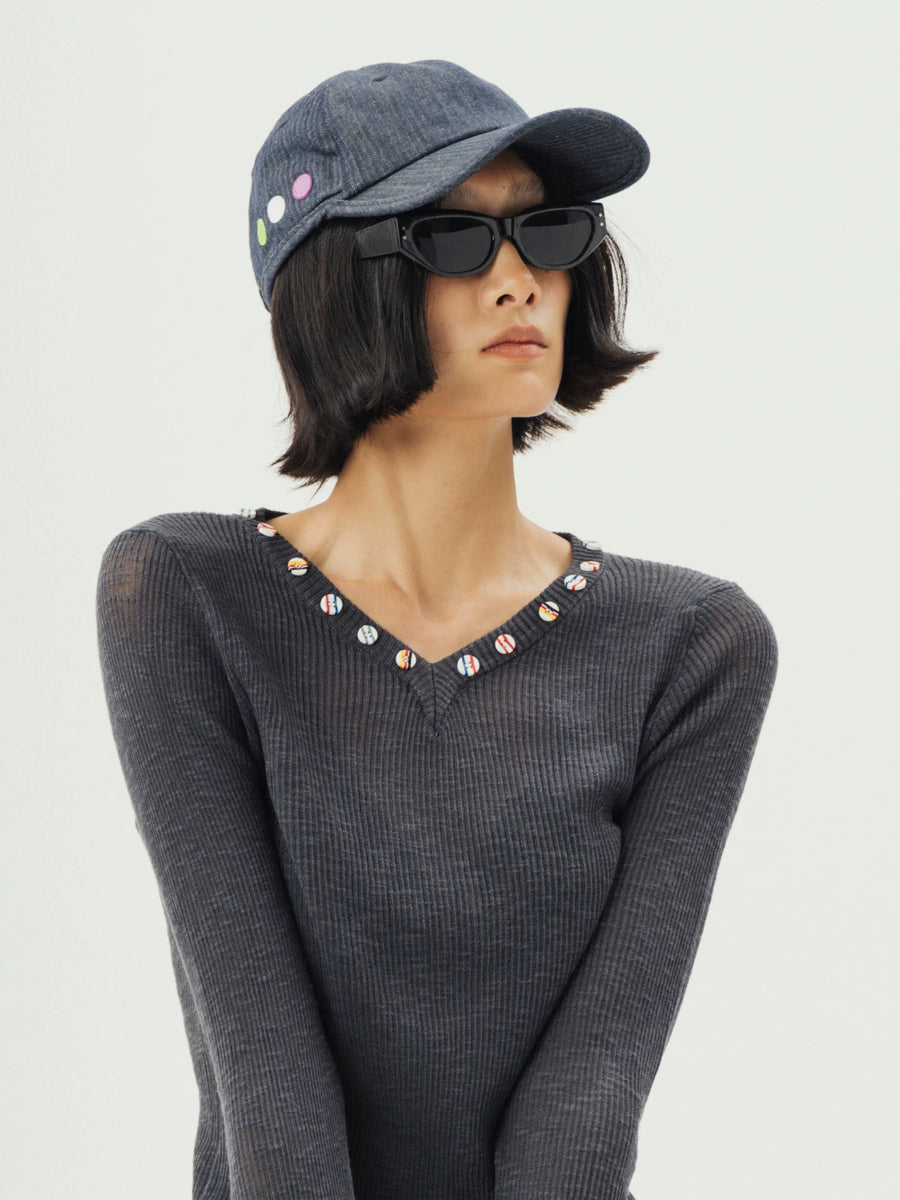Dot embroidered cap